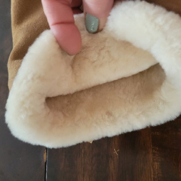 NWT Aussie Dogs Sheepskin Boots RARE - Picture 6 of 8